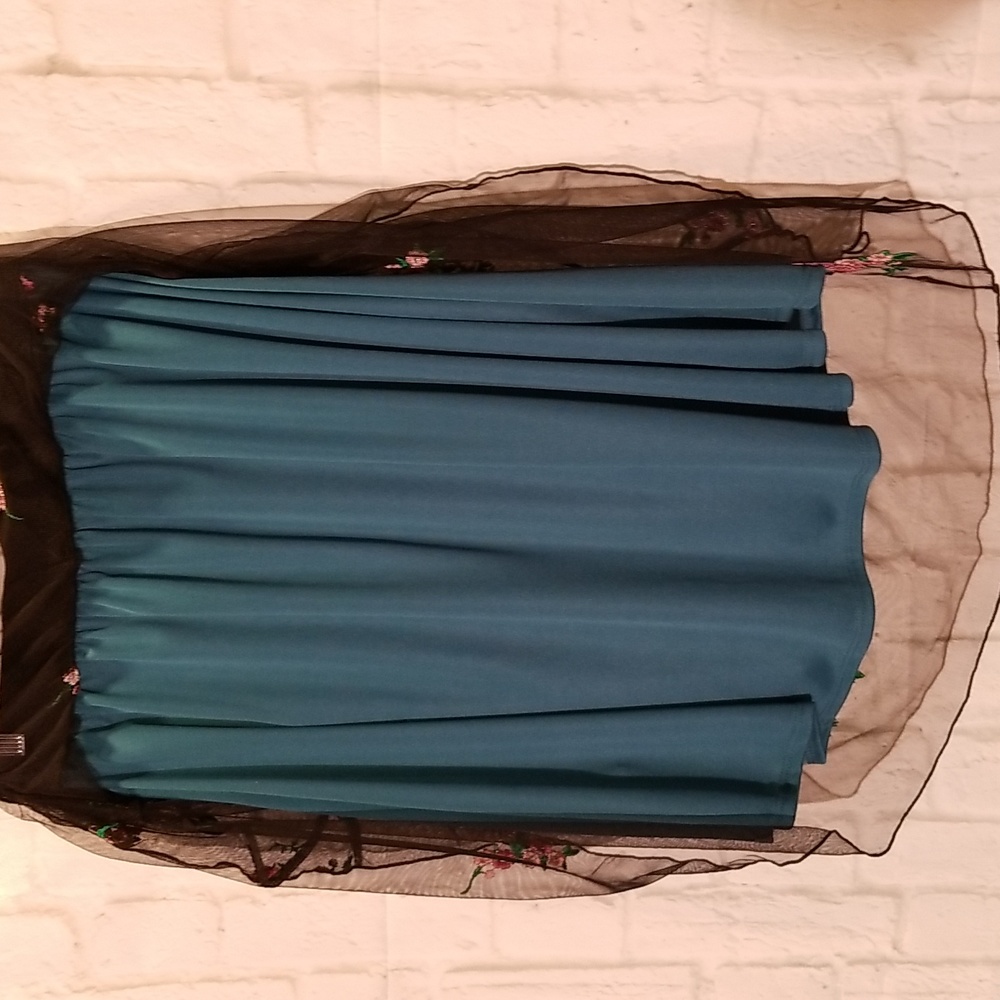 NWOT-Lola skirt- Made in USA - Picture 6 of 8